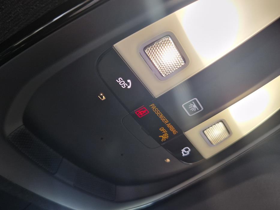 VOLVO C40 2024