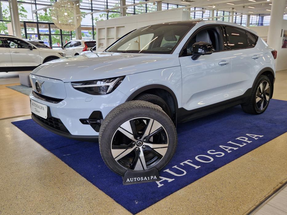 VOLVO C40 2024