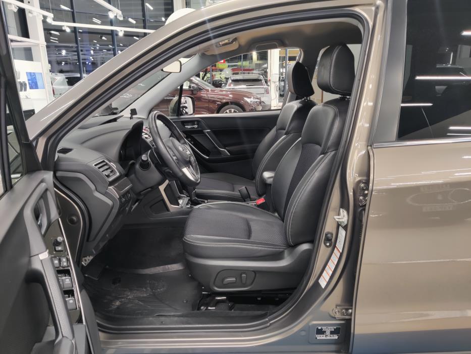 SUBARU Forester 2019