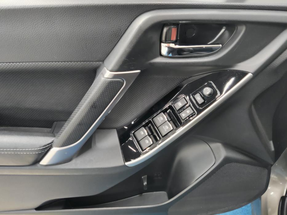 SUBARU Forester 2019