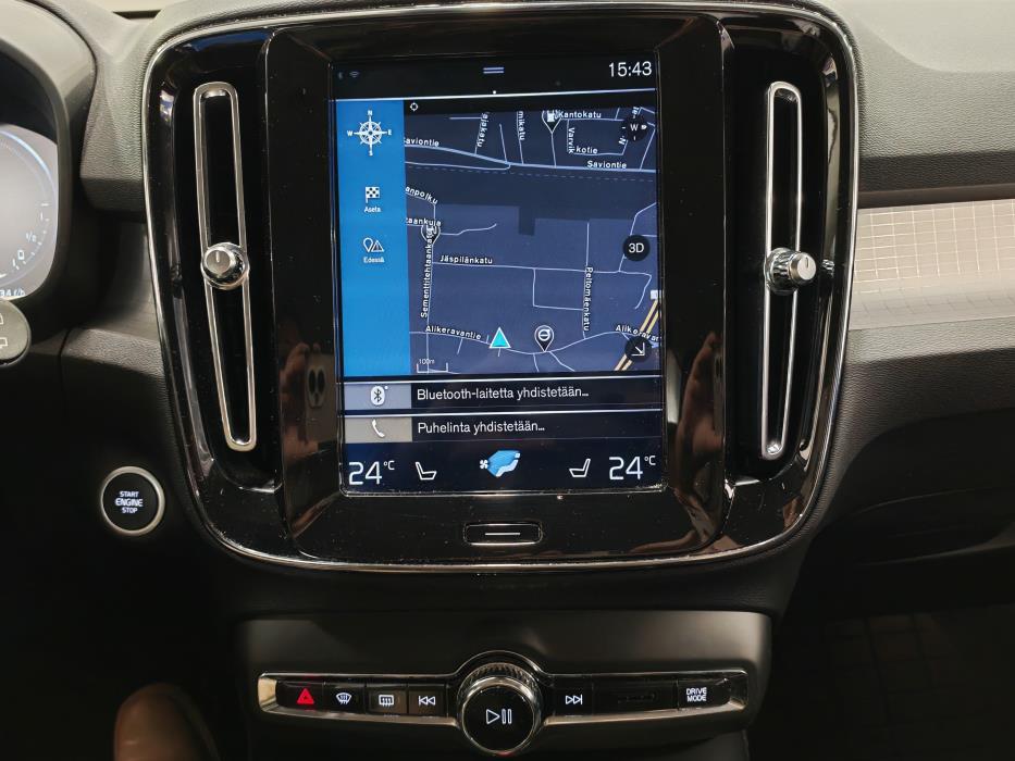VOLVO XC40 2020