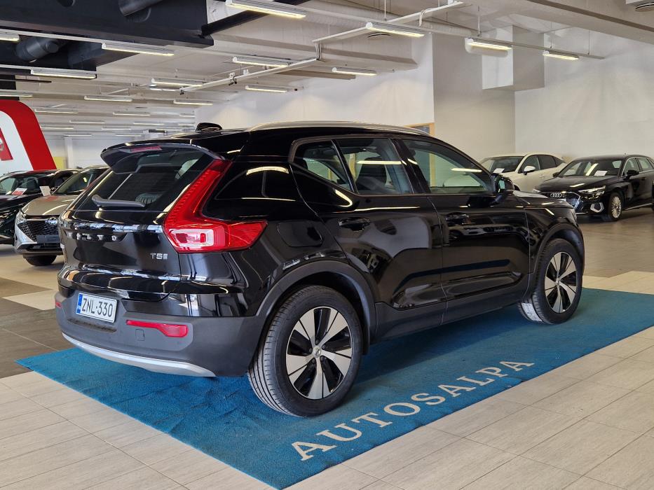 VOLVO XC40 2020
