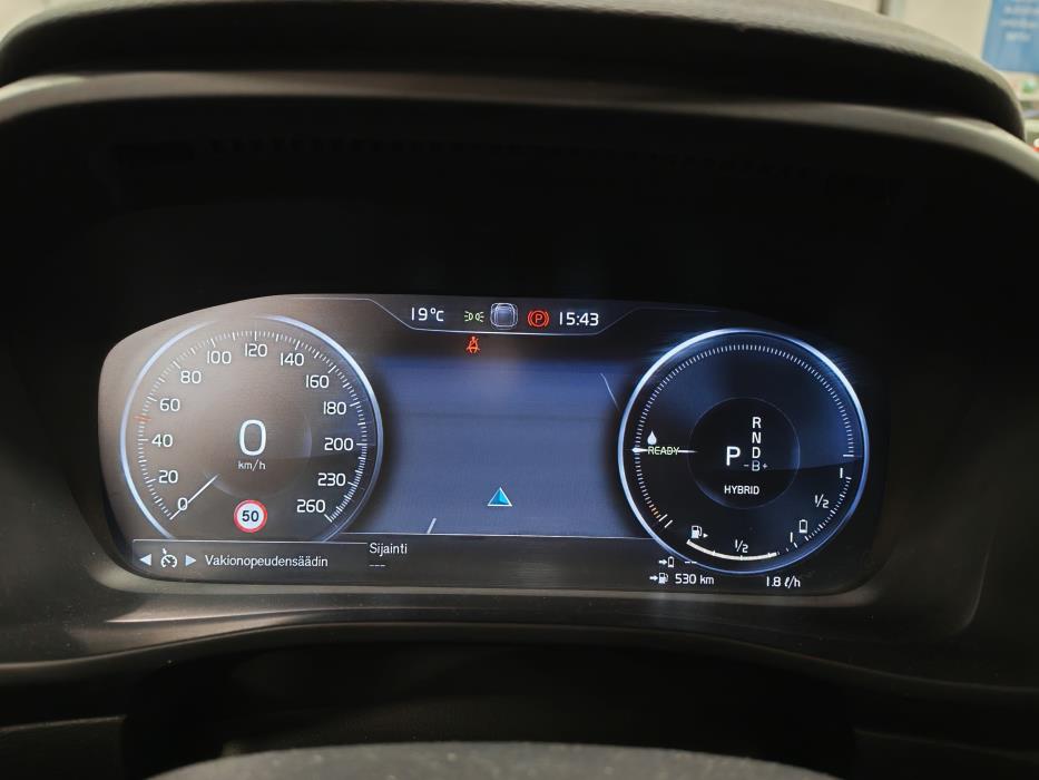 VOLVO XC40 2020