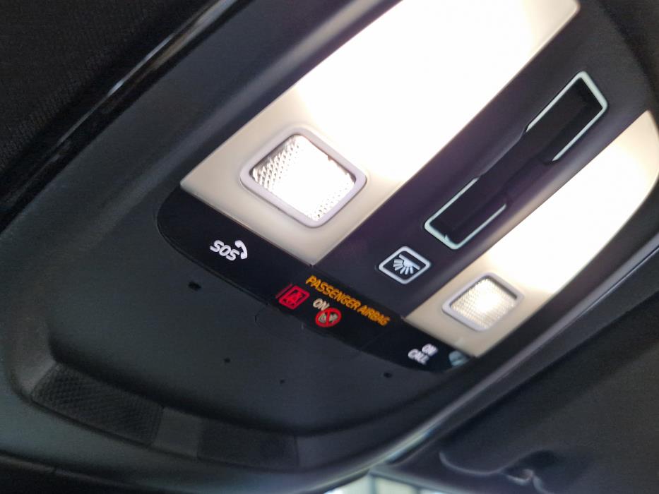 VOLVO XC60 2022
