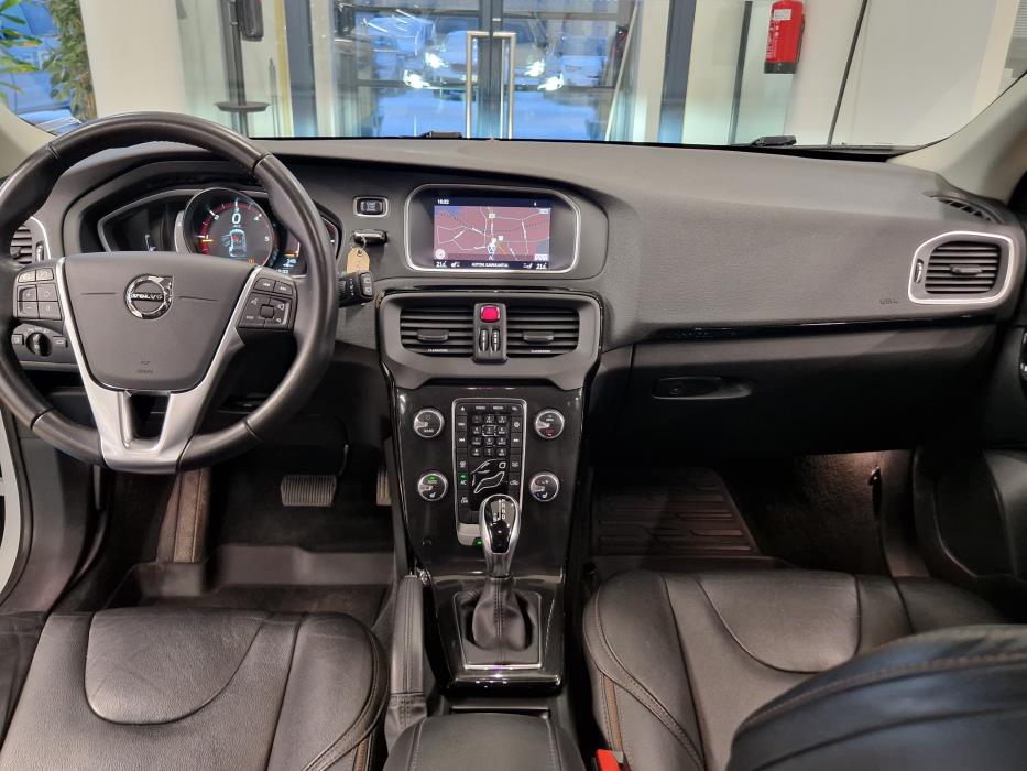 VOLVO V40 Cross Country 2019