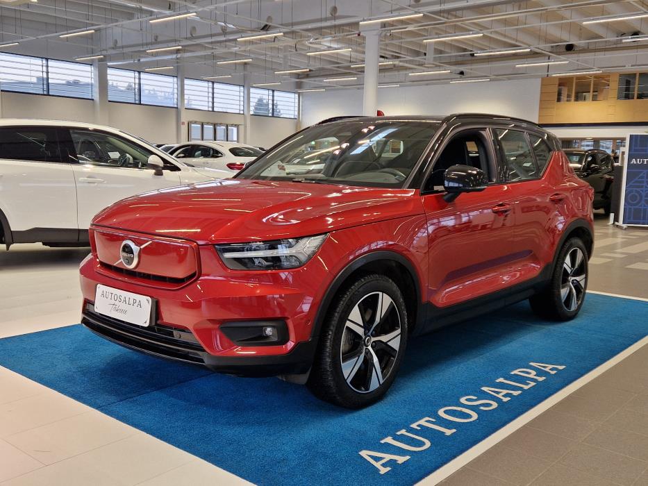 VOLVO XC40 2022