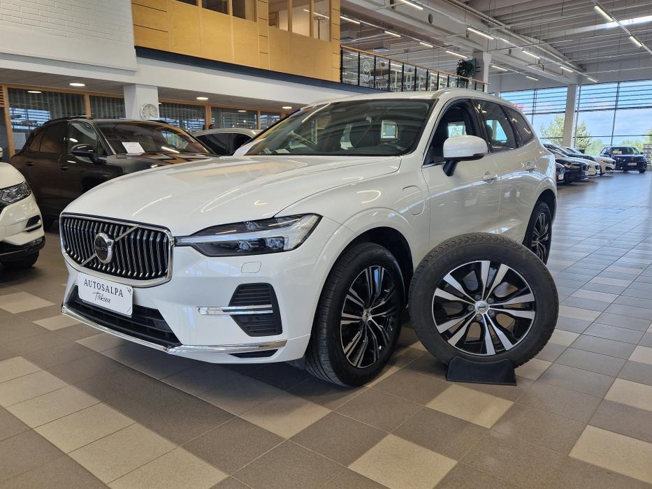 VOLVO XC60 2022