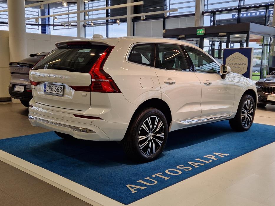 VOLVO XC60 2022