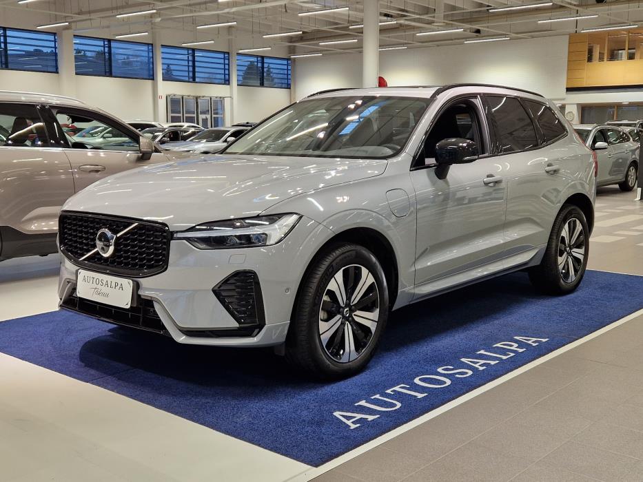 VOLVO XC60 2025