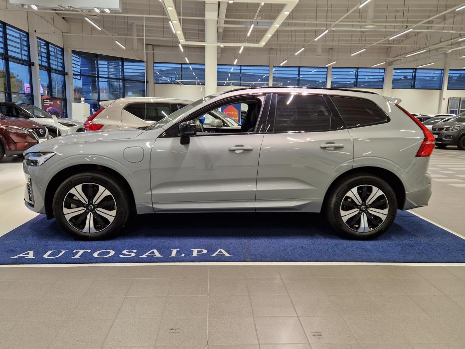 VOLVO XC60 2025