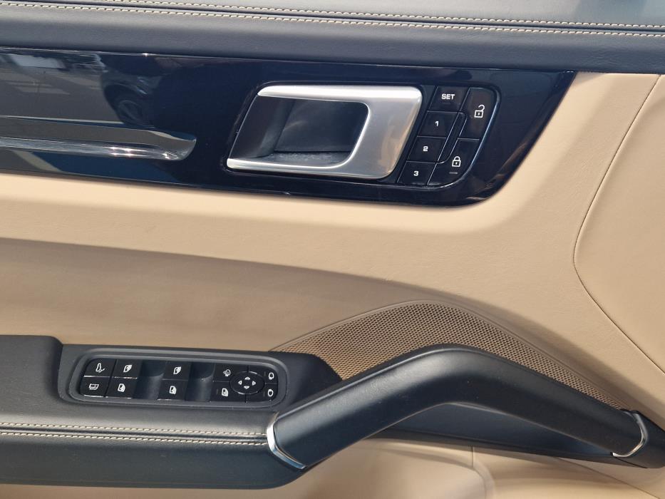 PORSCHE Cayenne 2020