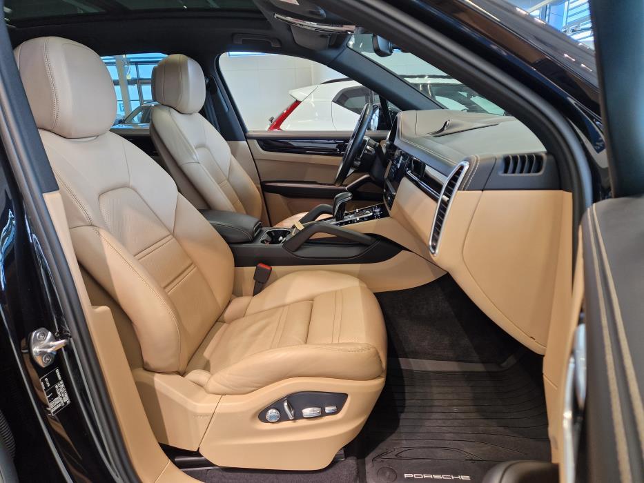PORSCHE Cayenne 2020