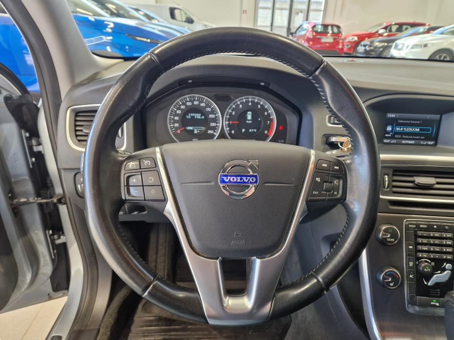 VOLVO V60 2011