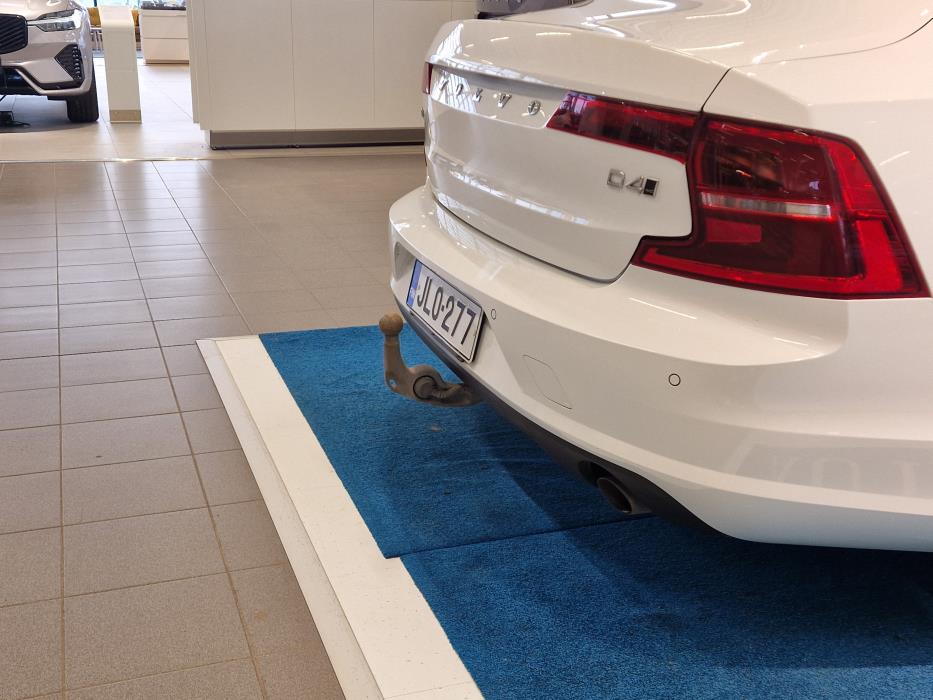 VOLVO S90 2017
