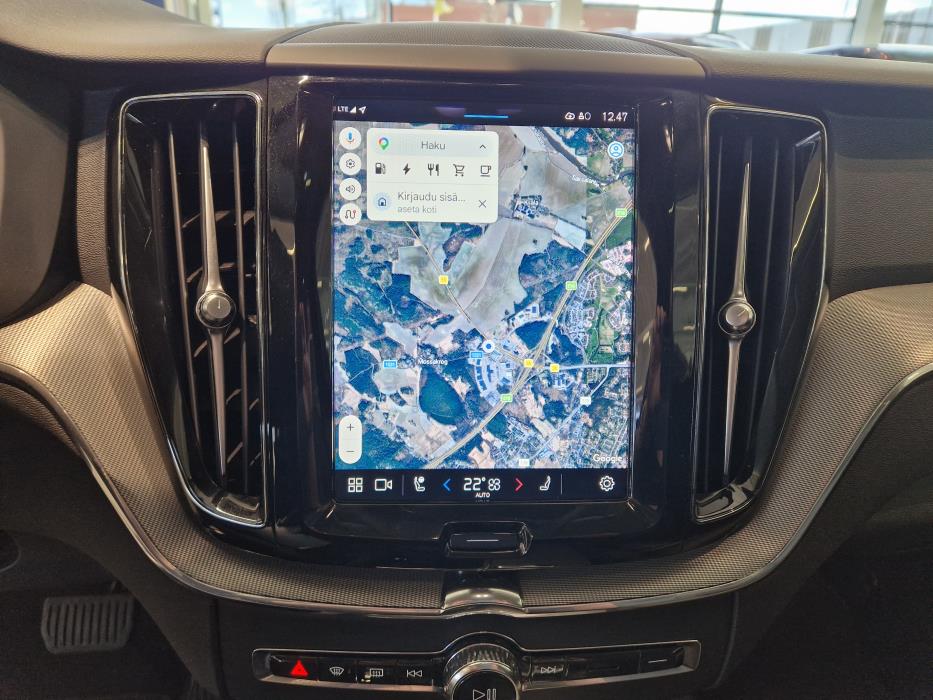 VOLVO XC60 2023