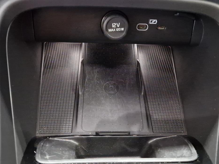 VOLVO EX40 2027