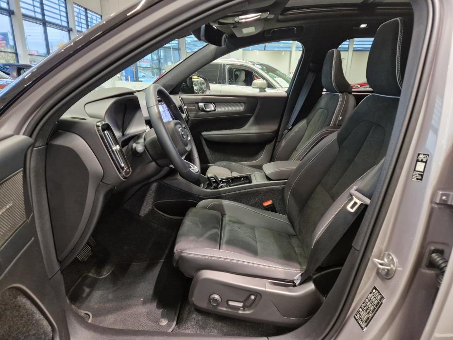 VOLVO EX40 2027