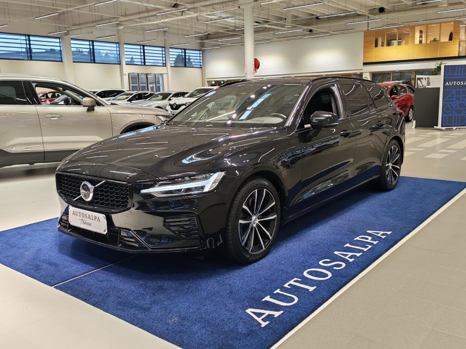 VOLVO V60 2024