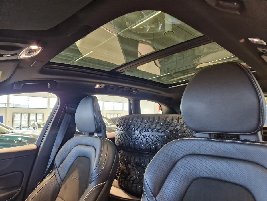 VOLVO XC60 2018