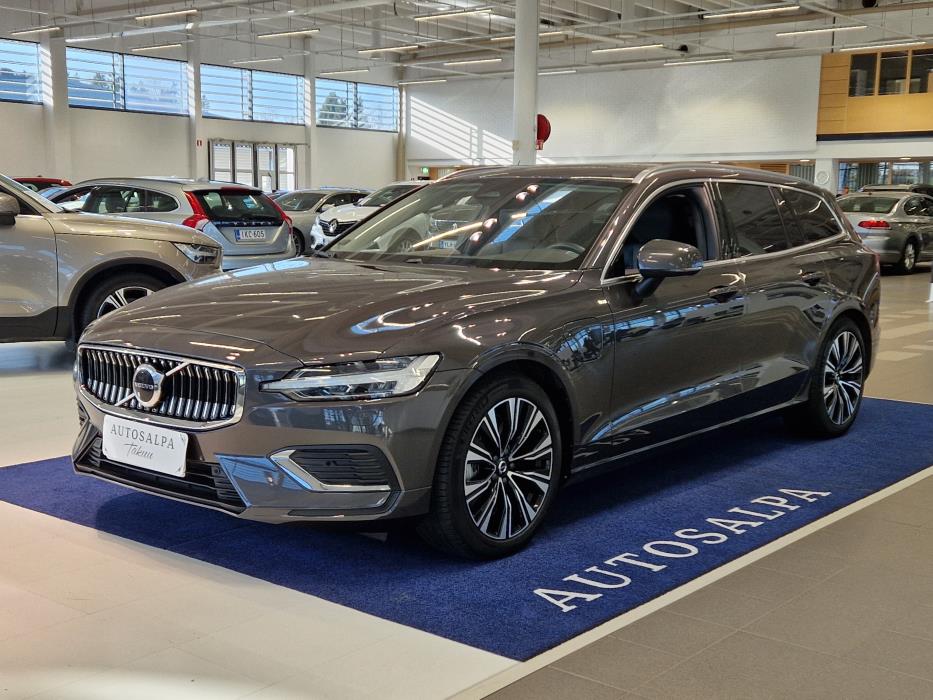 VOLVO V60 2024