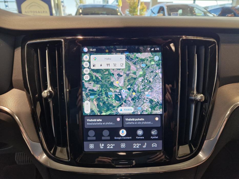 VOLVO V60 2024