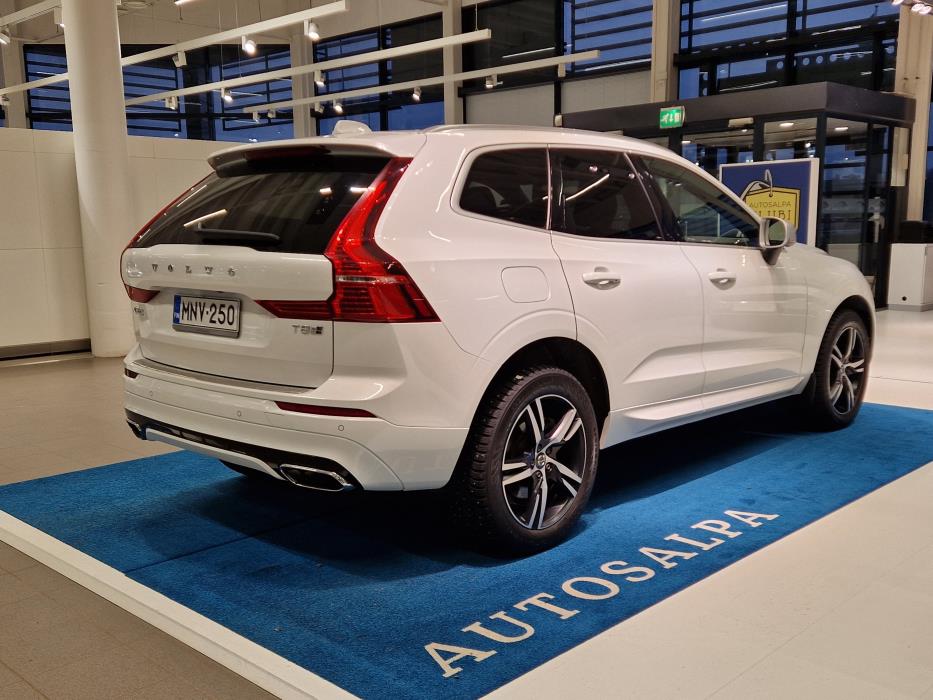 VOLVO XC60 2019