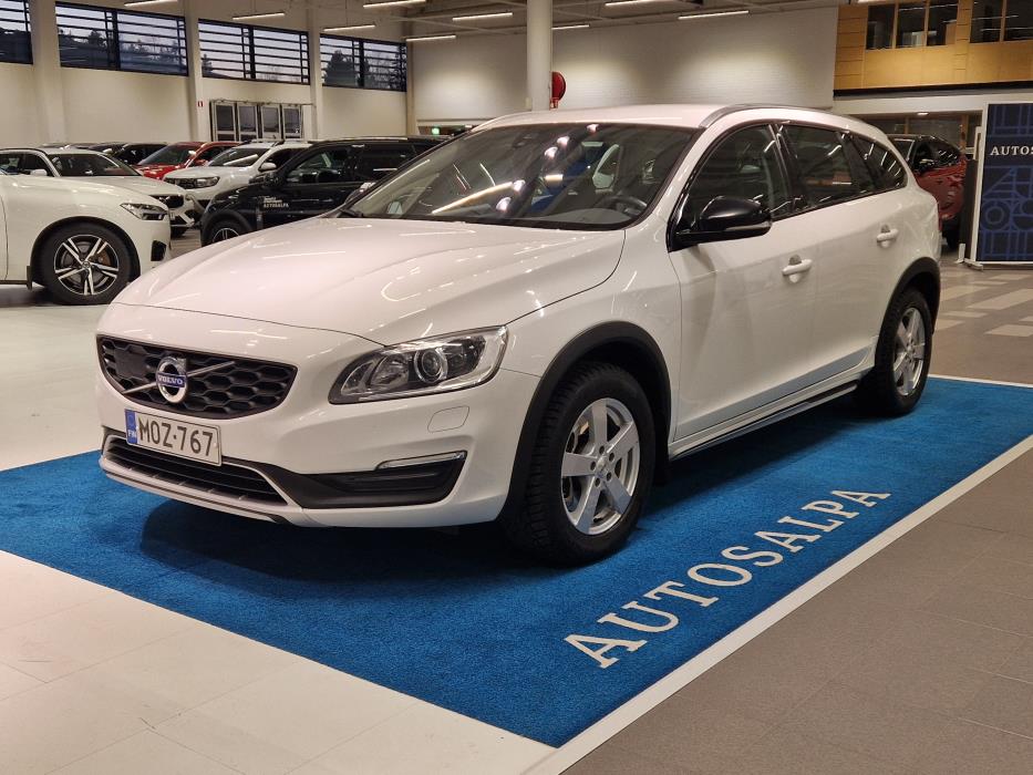 VOLVO V60 Cross Country 2016