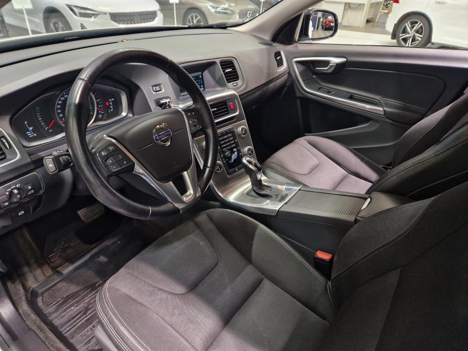 VOLVO V60 Cross Country 2016