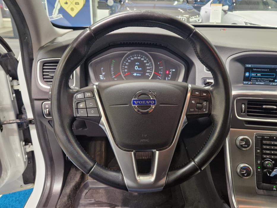 VOLVO V60 Cross Country 2016