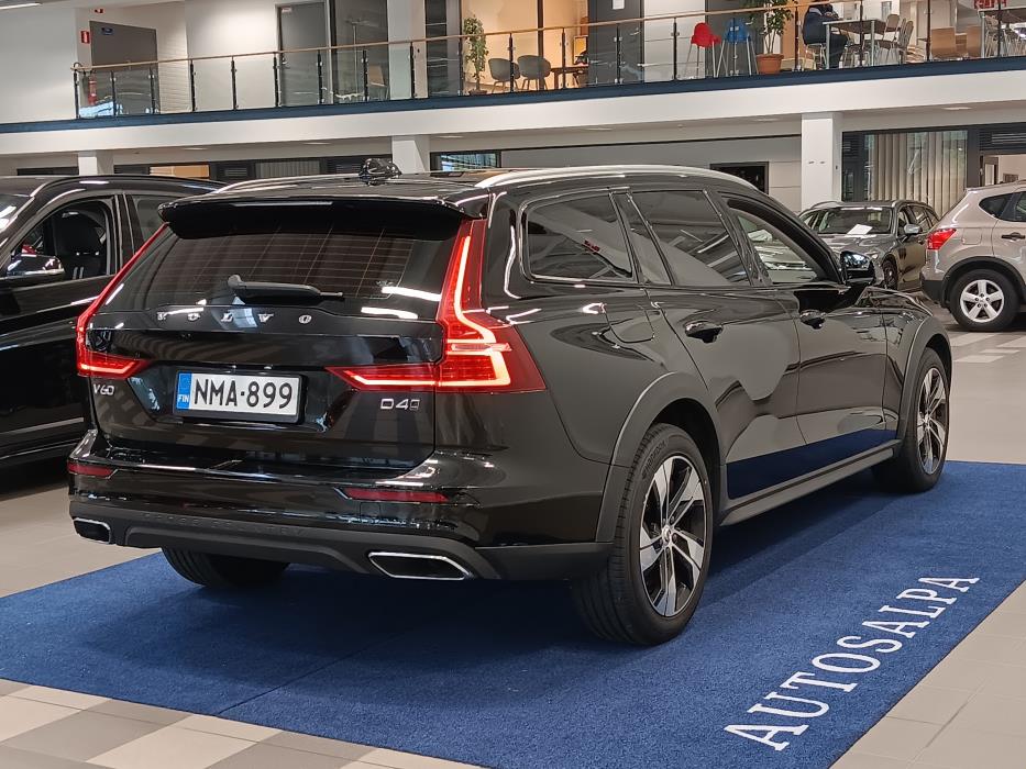 VOLVO V60 Cross Country 2020