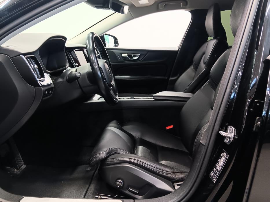 VOLVO V60 Cross Country 2020