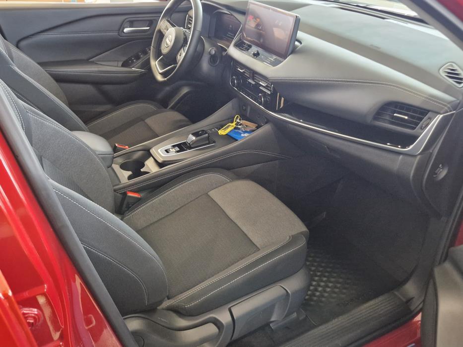 NISSAN Qashqai 2024