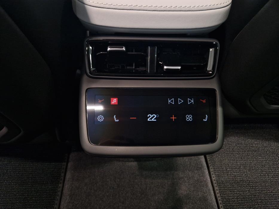 POLESTAR 4 2026