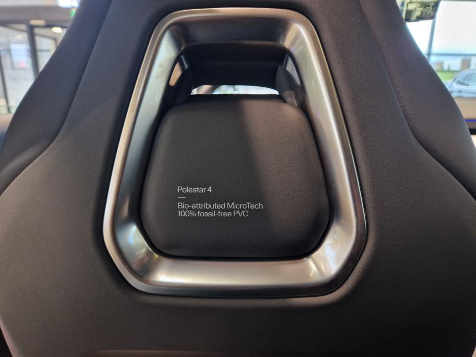 POLESTAR 4 2026