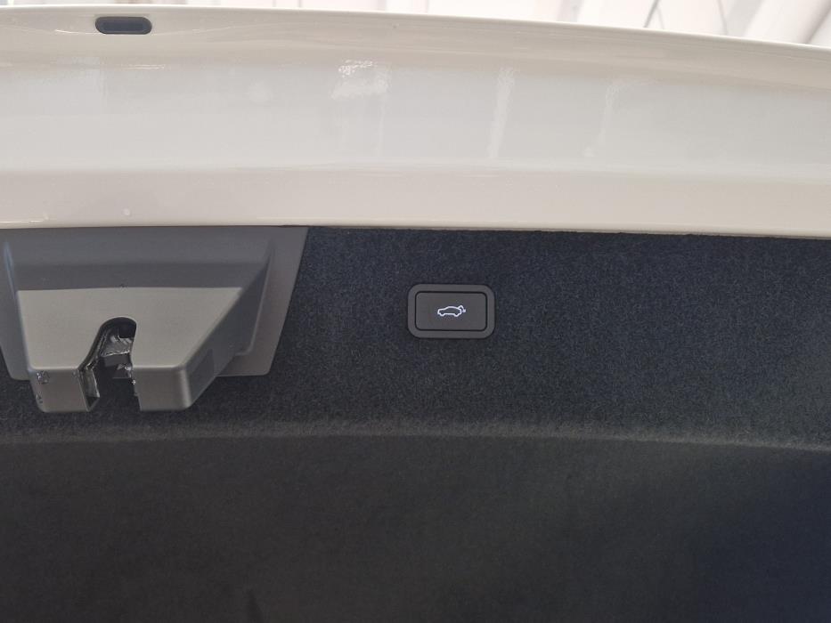 POLESTAR 4 2026