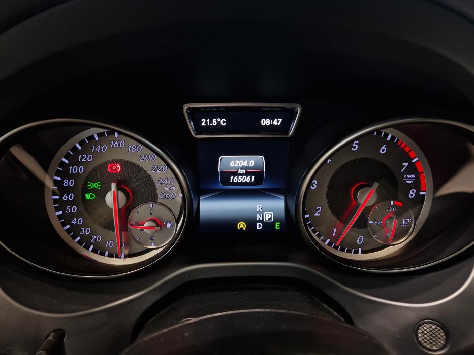MERCEDES-BENZ GLA 2016