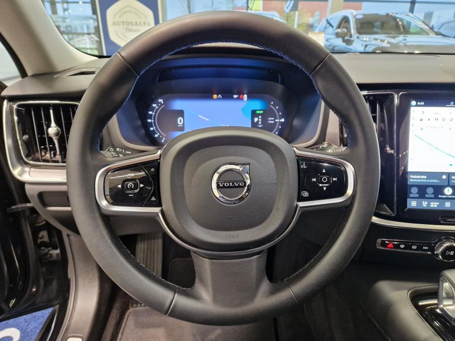 VOLVO V60 2024