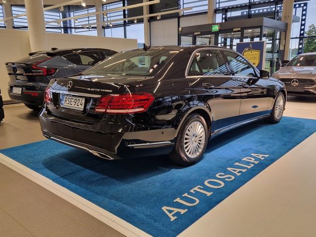 MERCEDES-BENZ E 2015