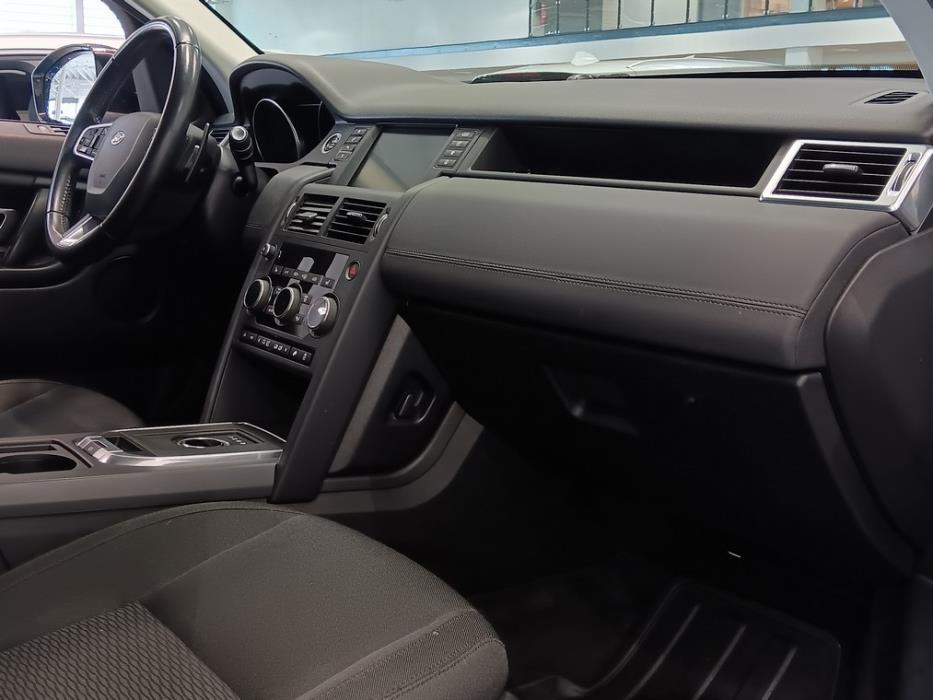 LAND ROVER Discovery Sport 2016