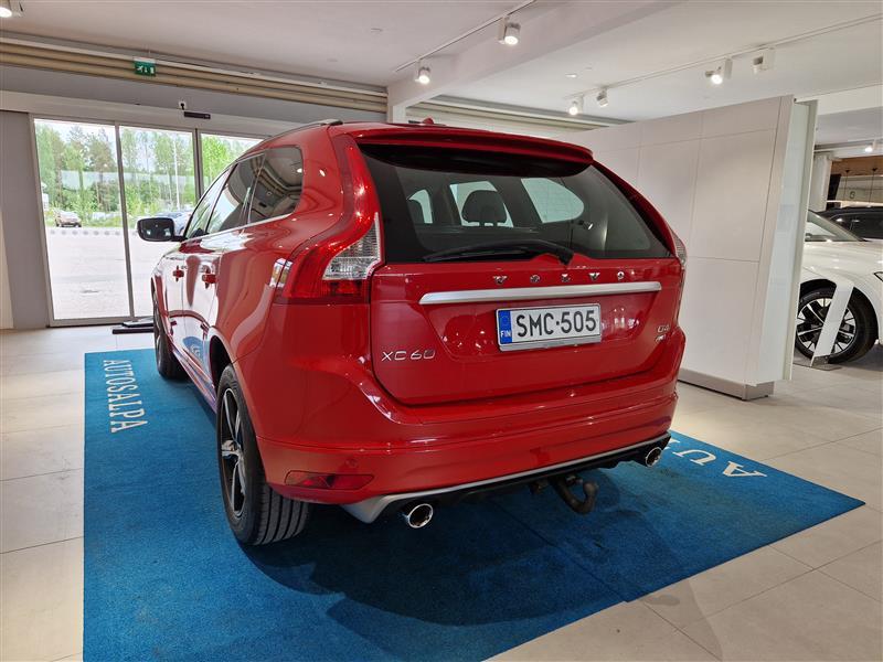 VOLVO XC60 2017