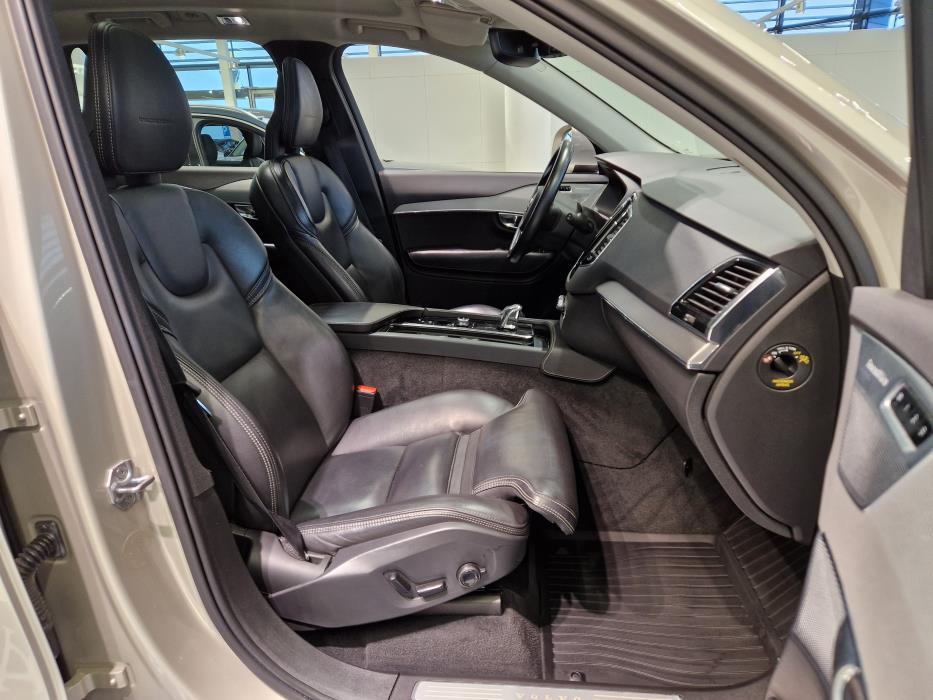 VOLVO XC90 2017