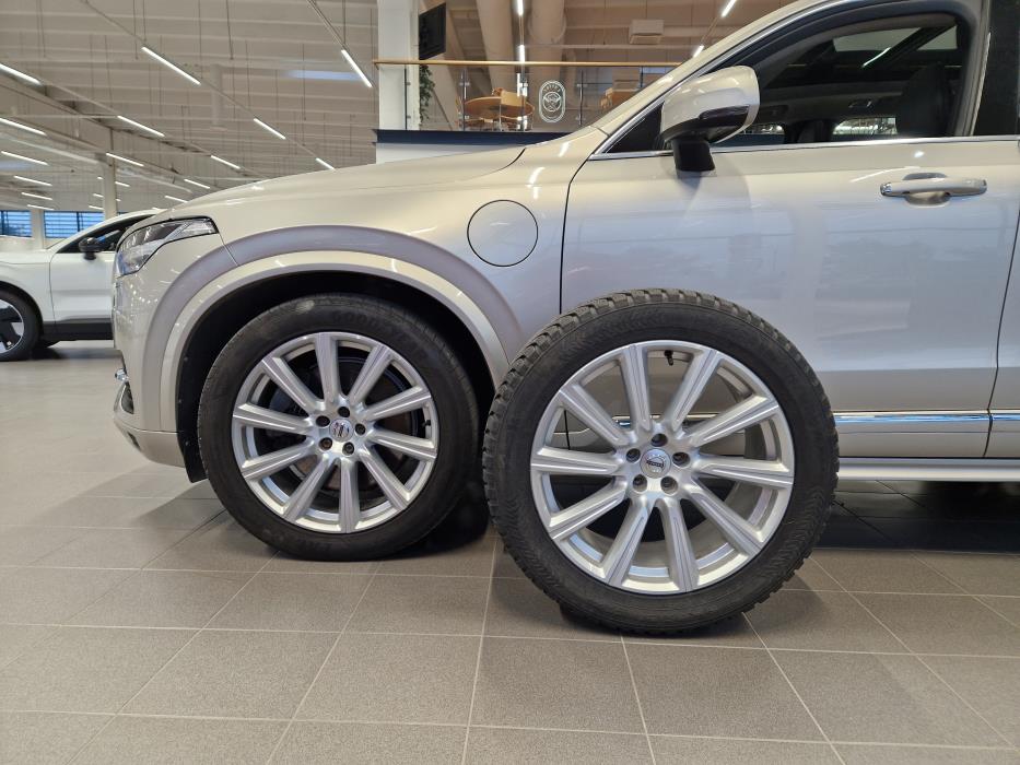 VOLVO XC90 2017