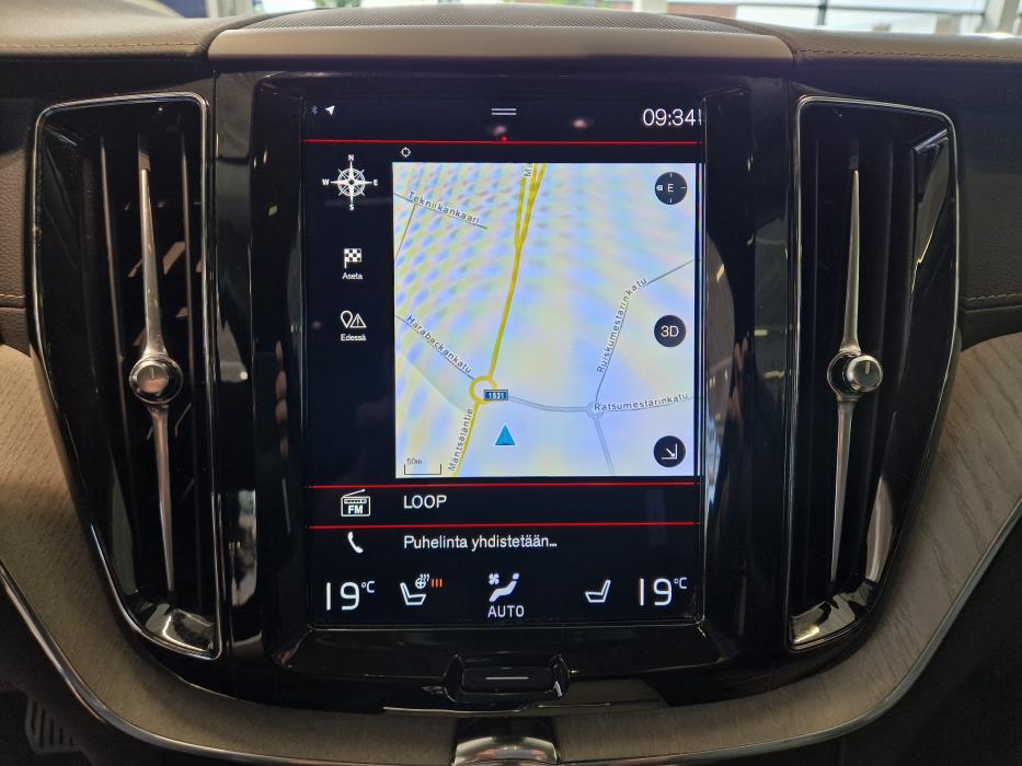 VOLVO XC60 2021