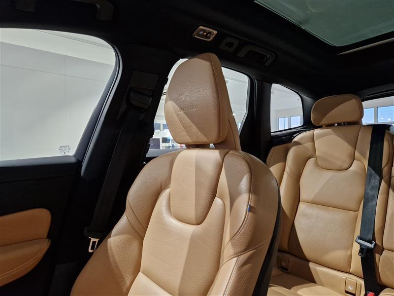 VOLVO XC60 2019