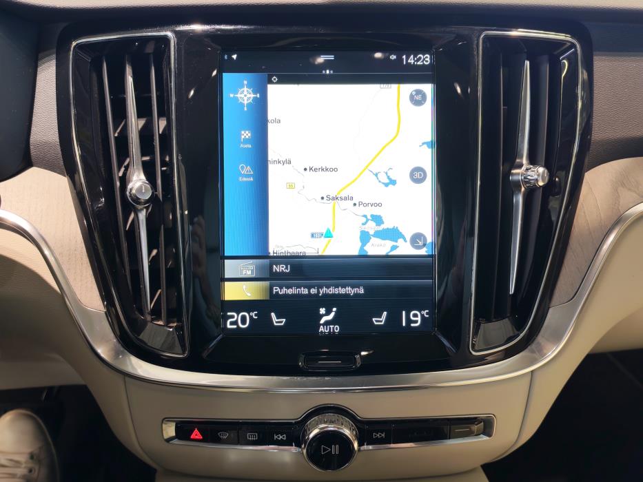 VOLVO V60 2020