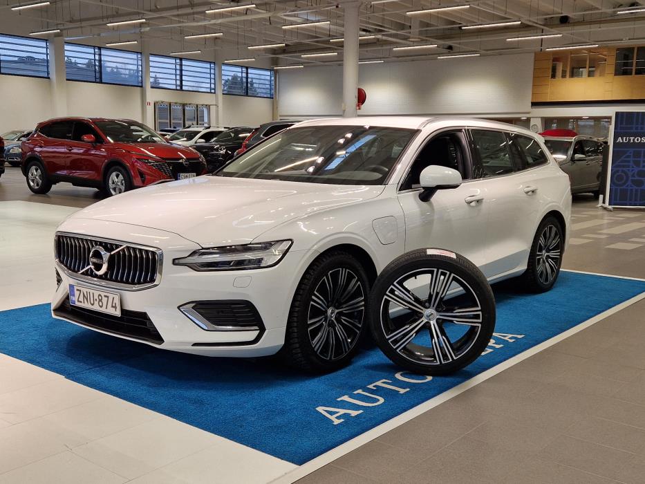 VOLVO V60 2022