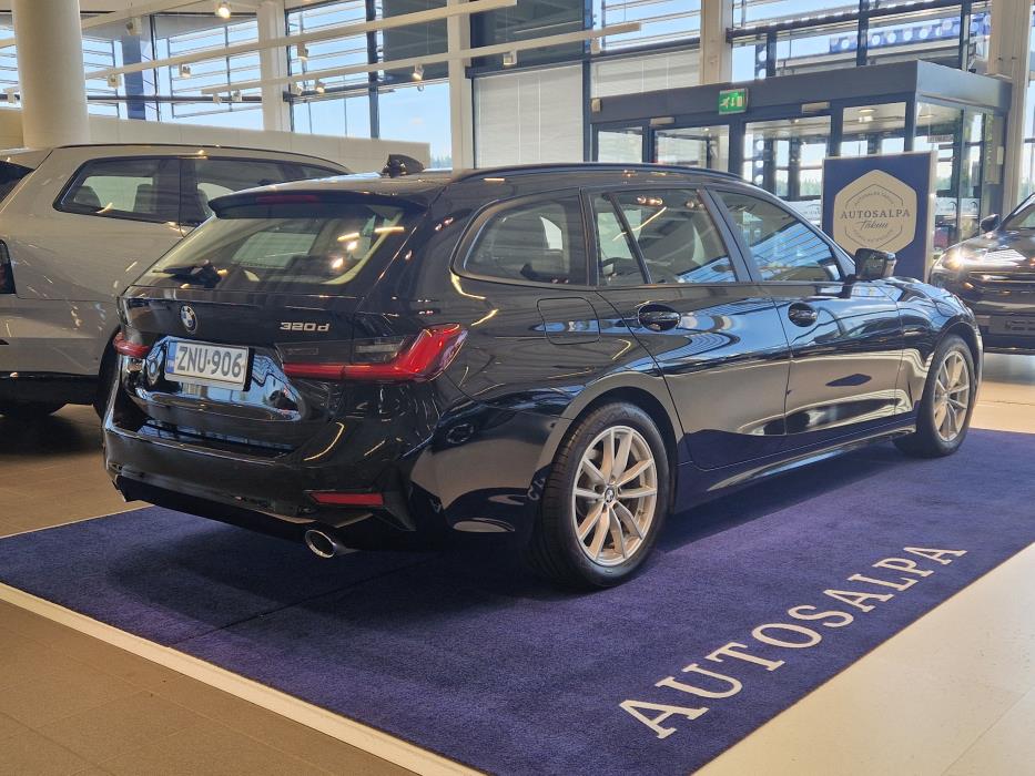 BMW 320 2021