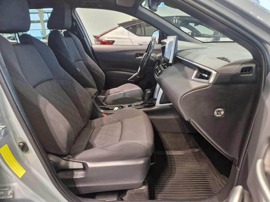 TOYOTA Corolla Cross 2023