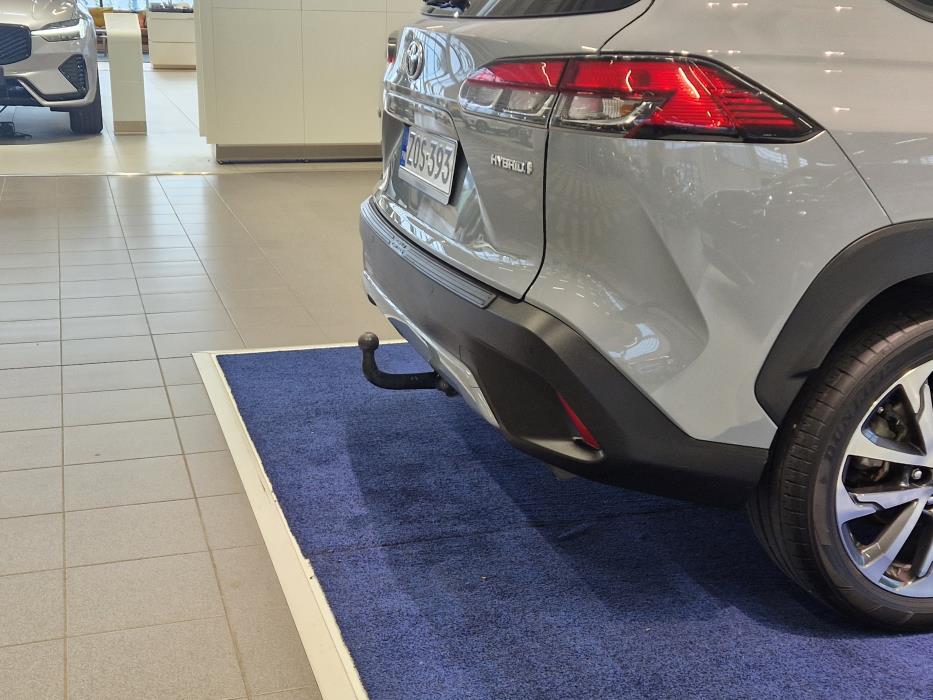 TOYOTA Corolla Cross 2023