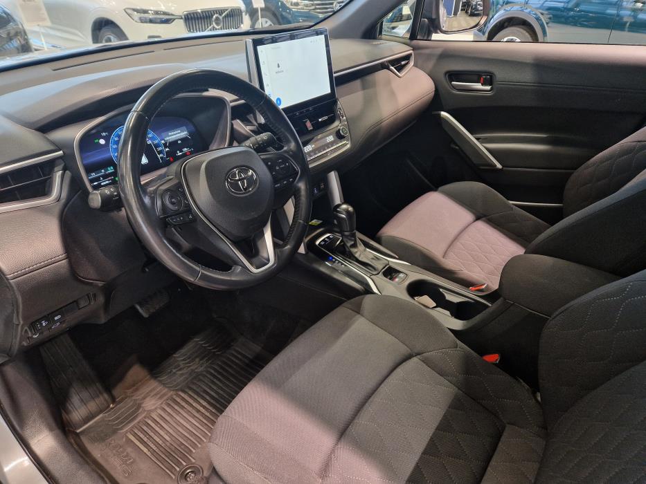 TOYOTA Corolla Cross 2023